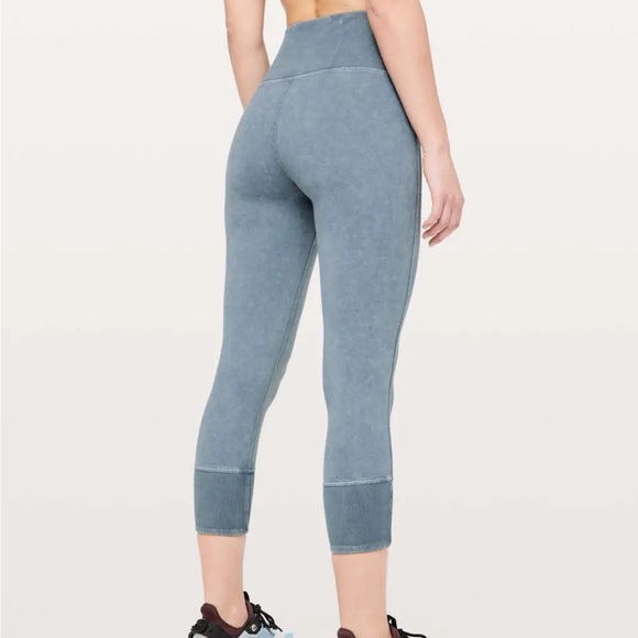 lululemon athletica Pants - Lululemon Wunder Under Leggings